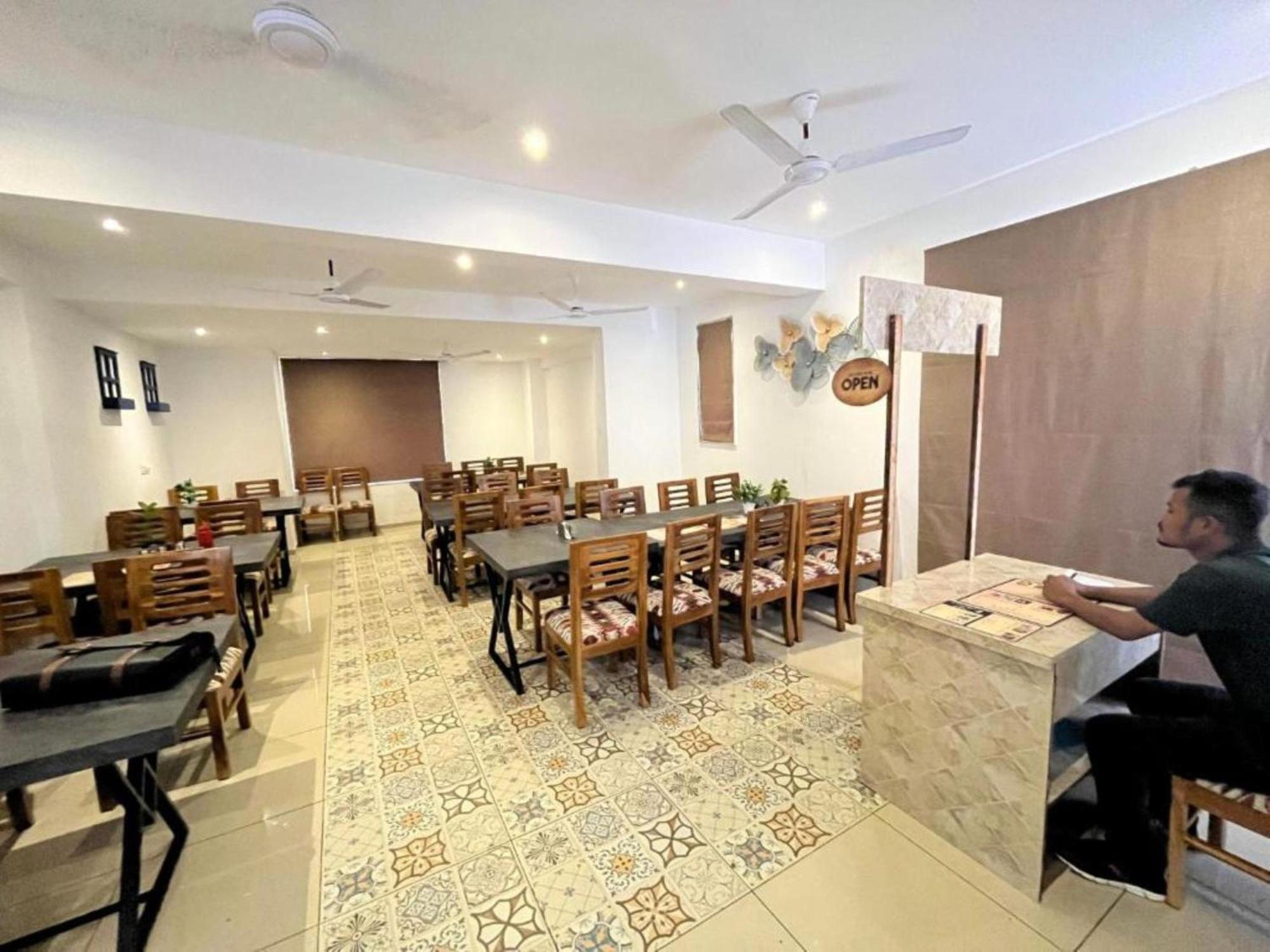Hotel Sea Sapphire ,Calangute Ngoại thất bức ảnh