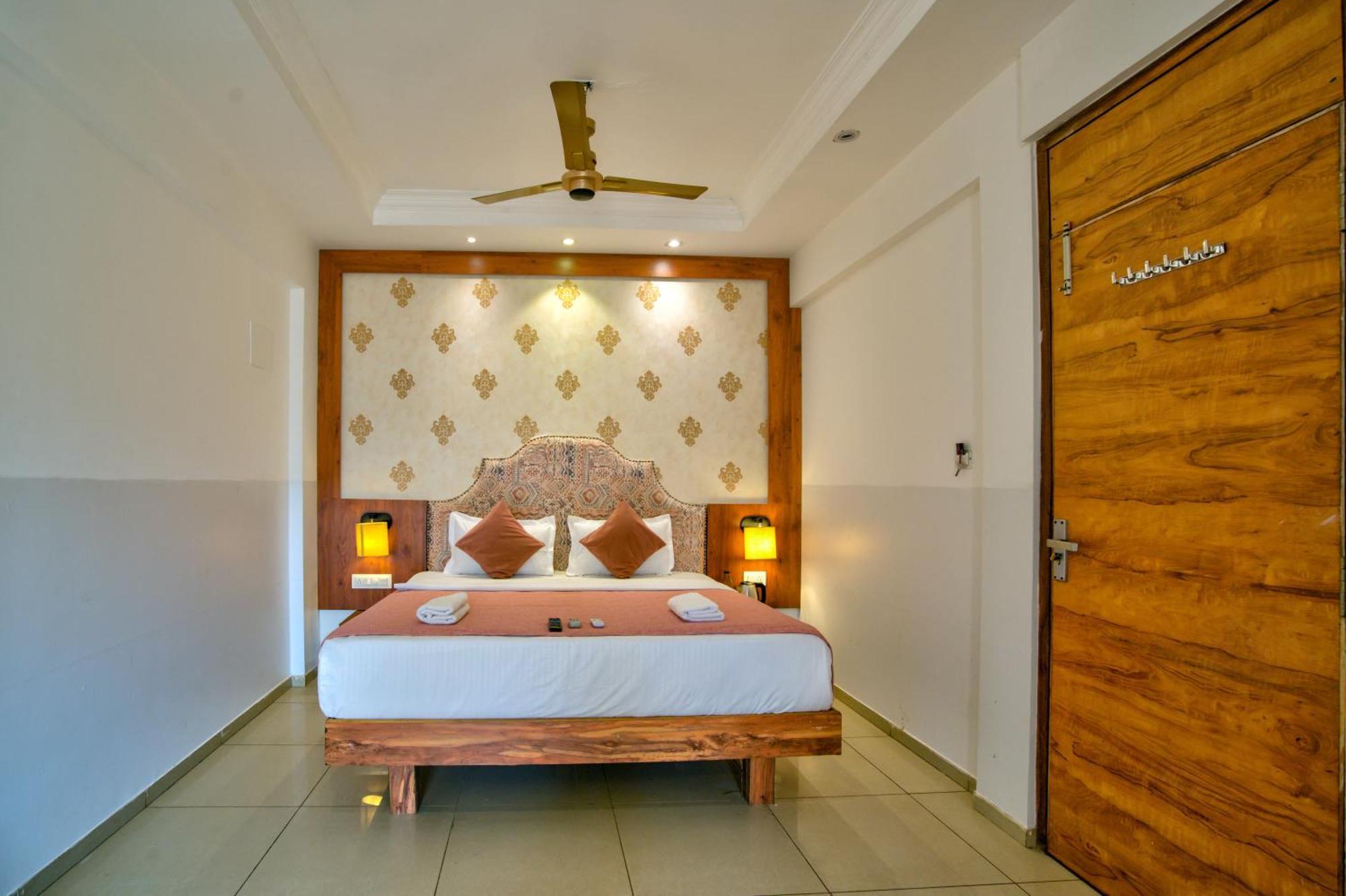 Hotel Sea Sapphire ,Calangute Ngoại thất bức ảnh